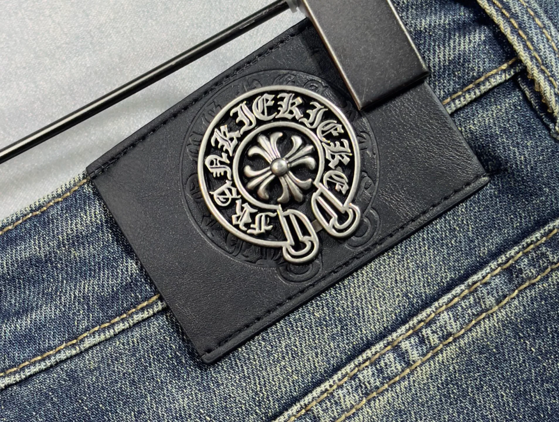 Джинсы Мужские Chrome Hearts 18098362
