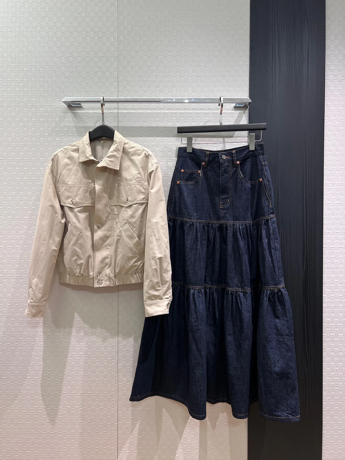 Куртки И Пуховики Женские Saint Laurent 17217445