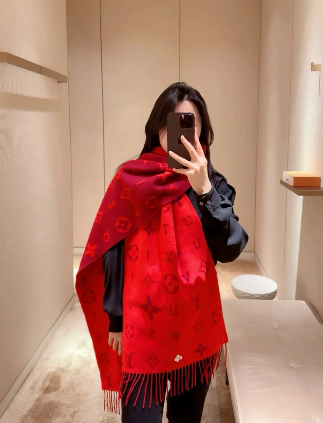 Шарфы Louis Vuitton 18426915