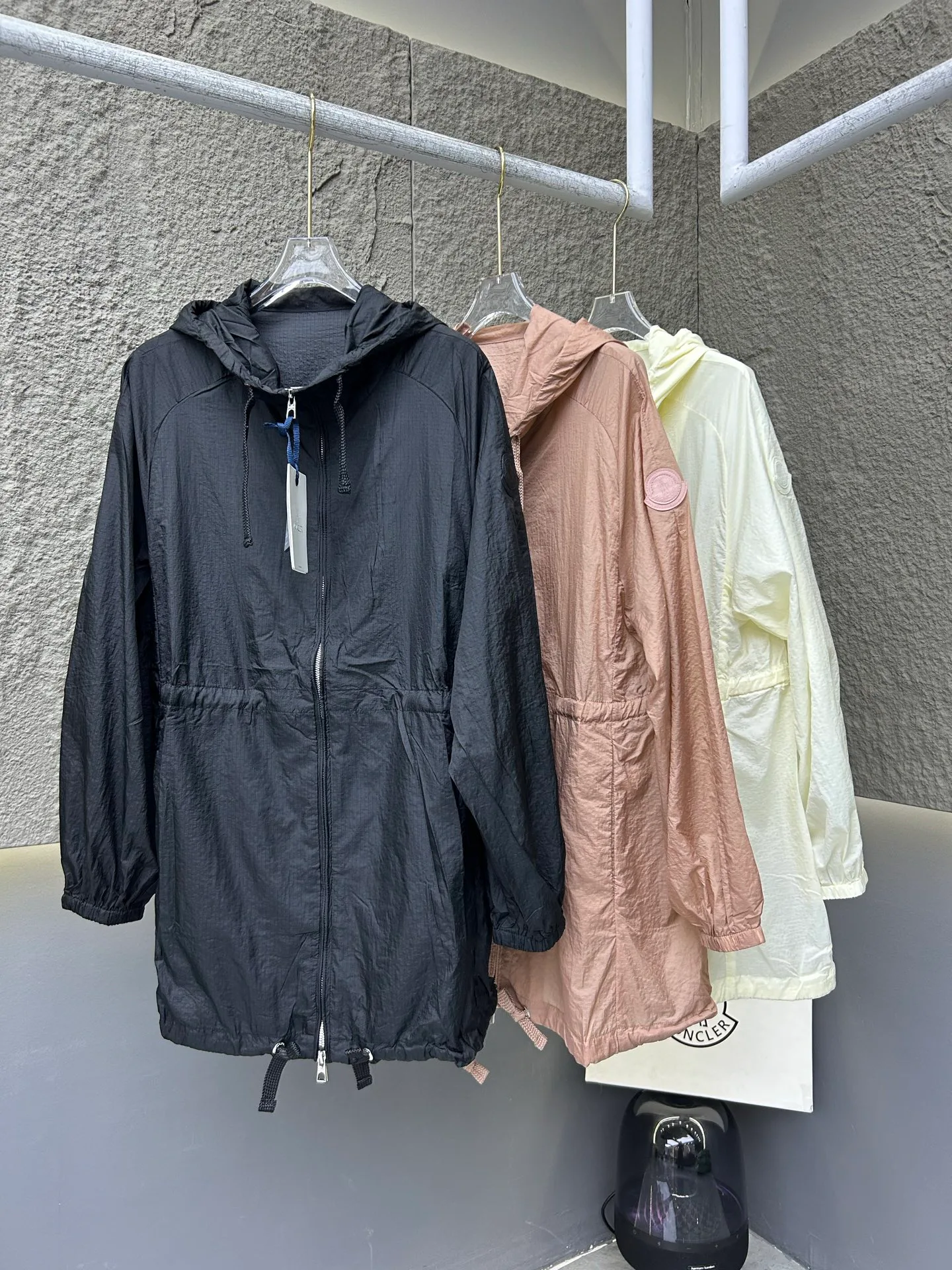 Куртки И Пуховики Женские Moncler 11666931