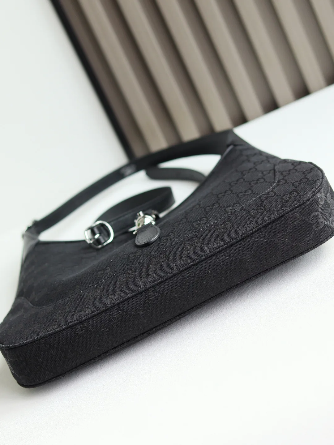 Классические Сумки Женские Gucci 11649341