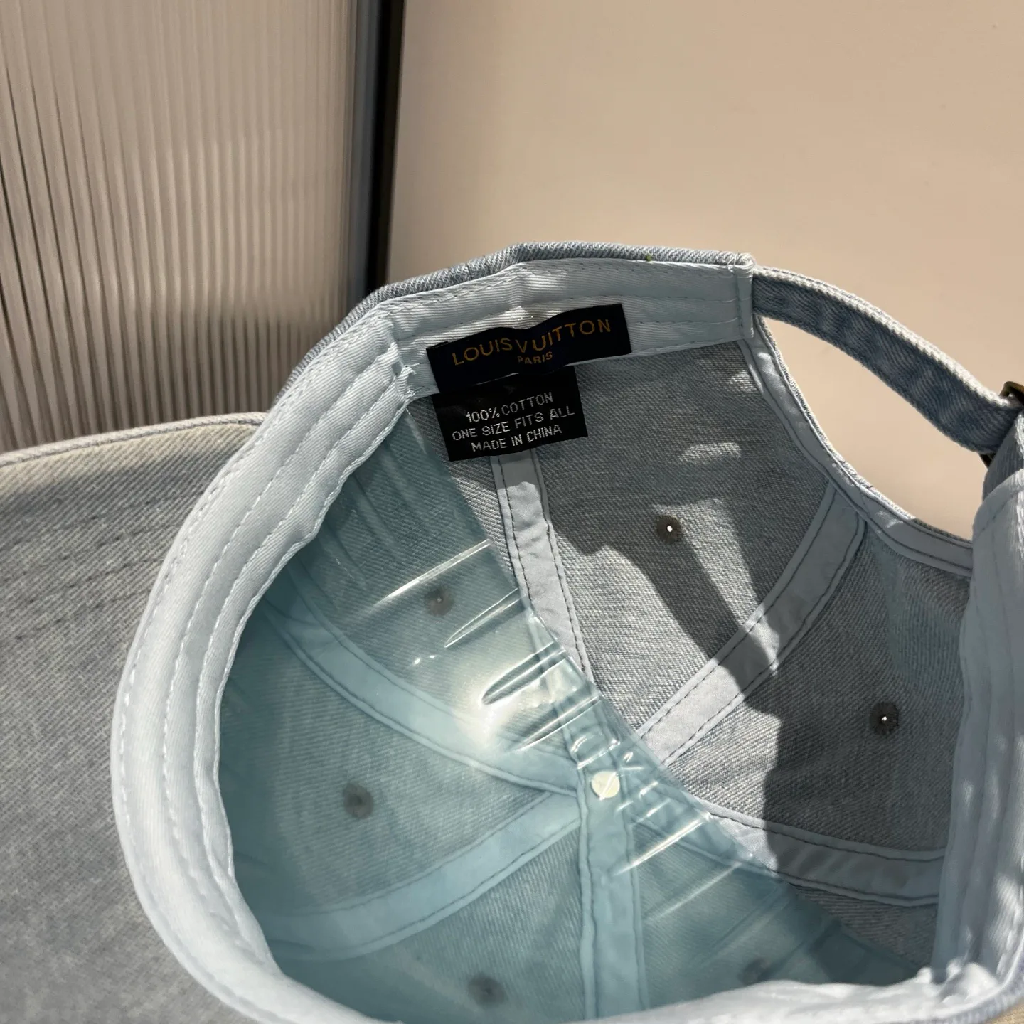 Головные Уборы Louis Vuitton 18892