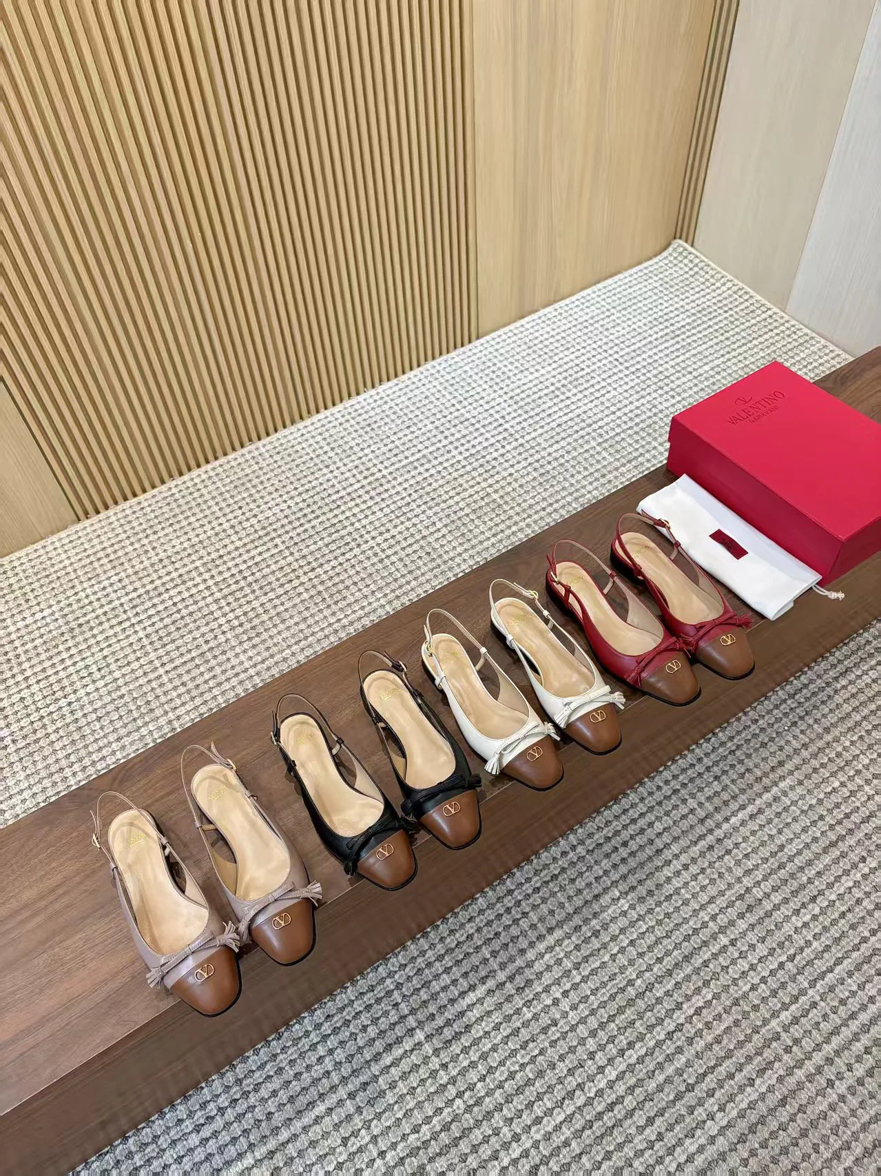 Босоножки Женские Valentino 11490628