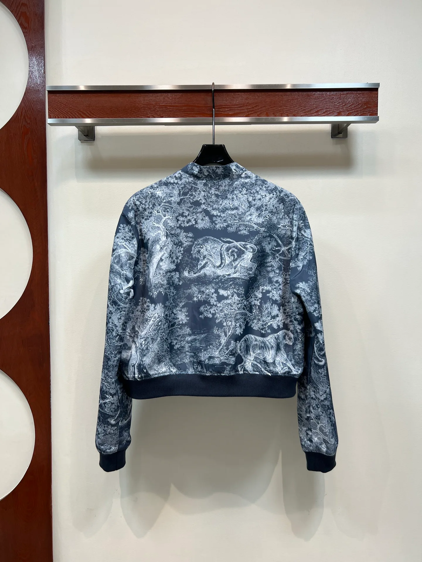 Куртки И Пуховики Женские Christian Dior 18302982