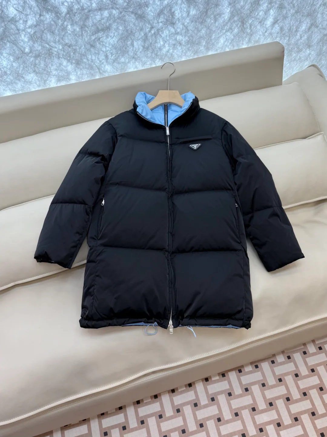 Куртки И Пуховики Женские Prada 18983602