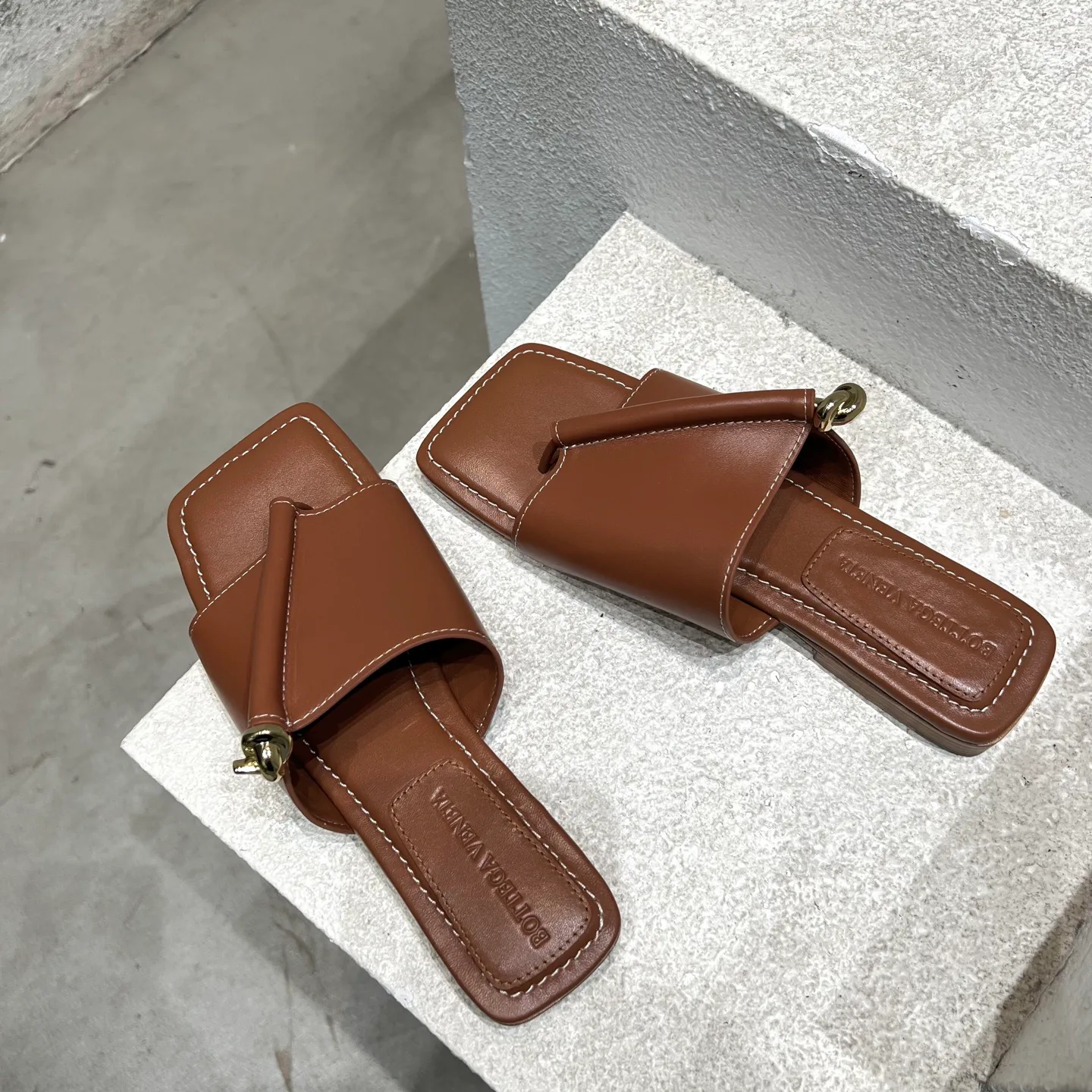 Шлепанцы Женские Bottega Veneta 111836