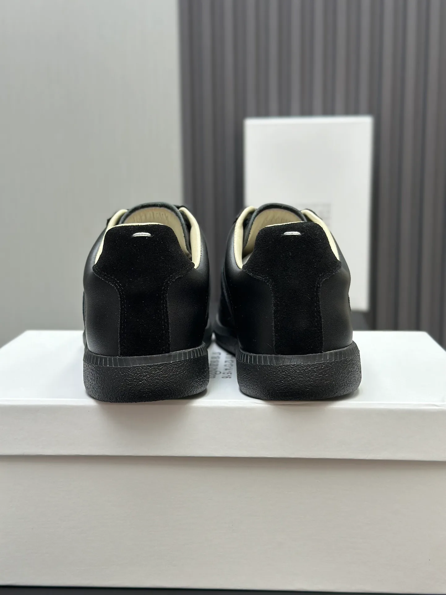 Кроссовки Женские Maison Margiela 9039741