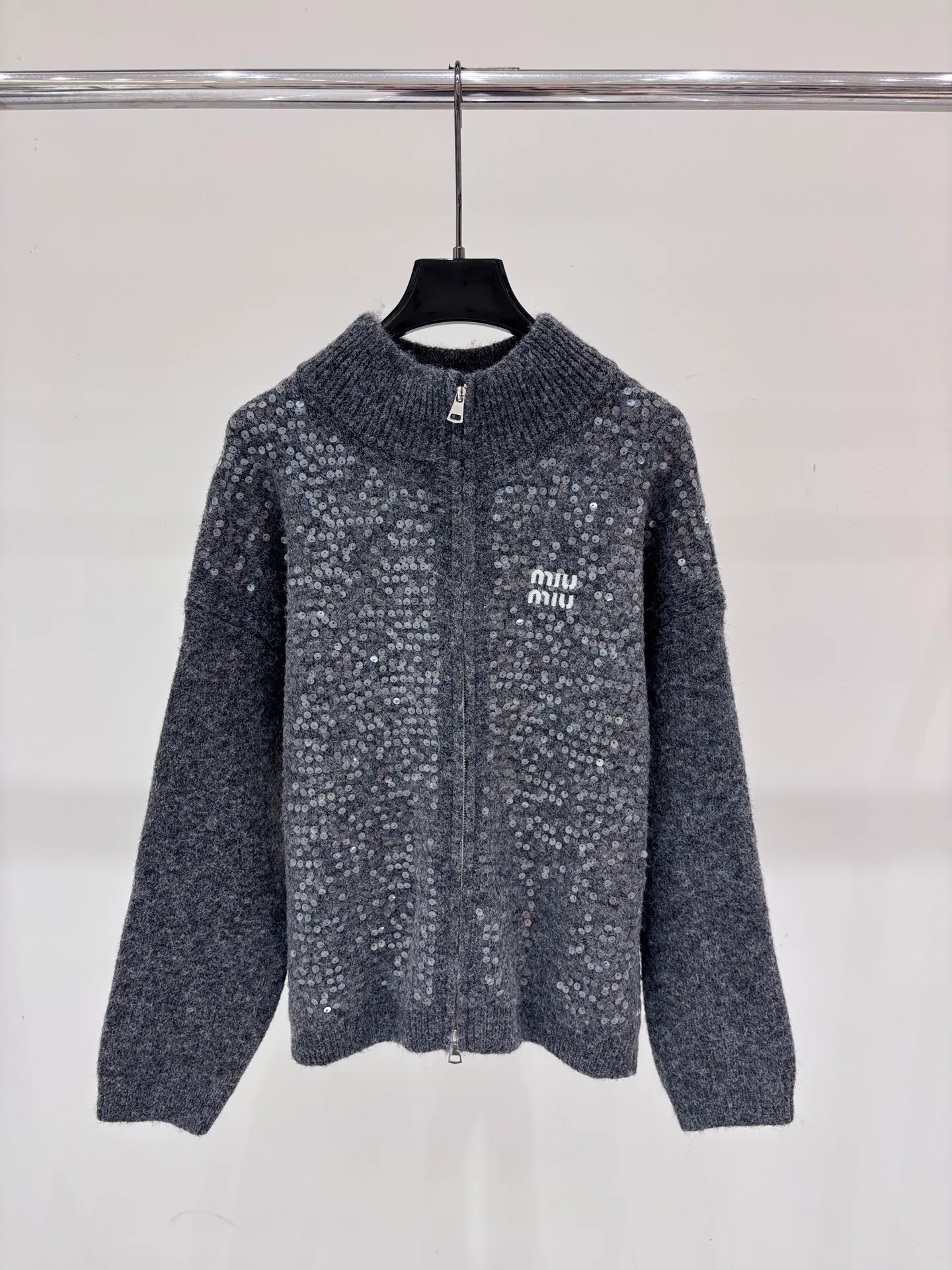 Джемперы И Свитеры Женские Miu Miu 18779033