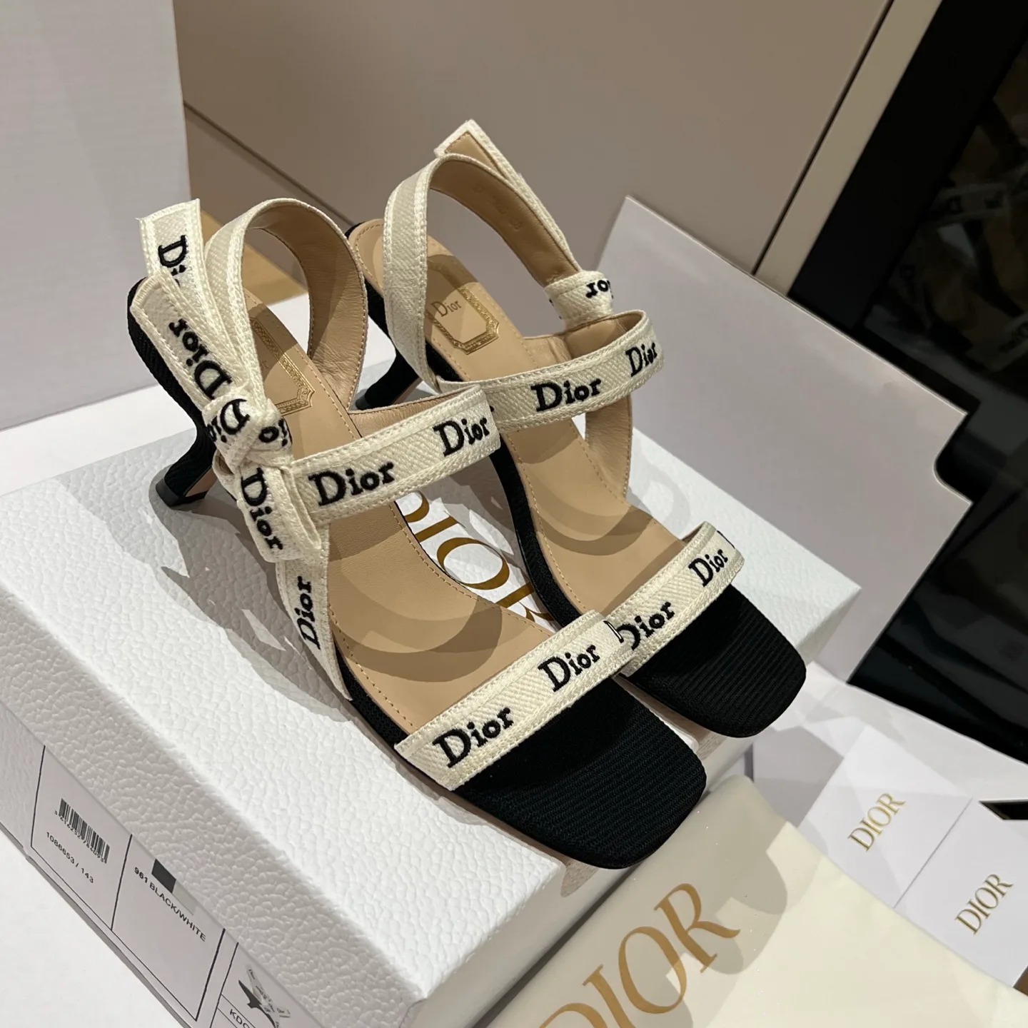 Босоножки Женские Christian Dior 13547407