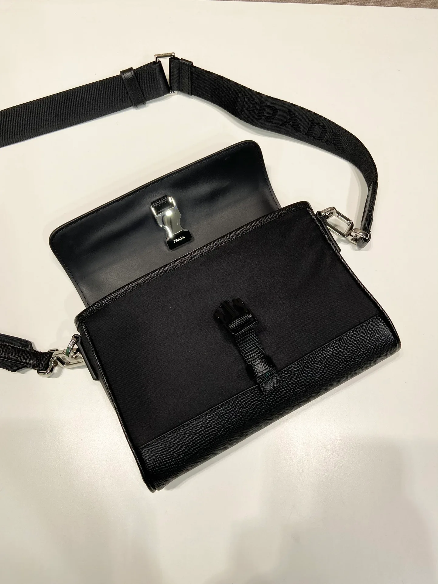 Сумки На Ремне Женские Prada 617126