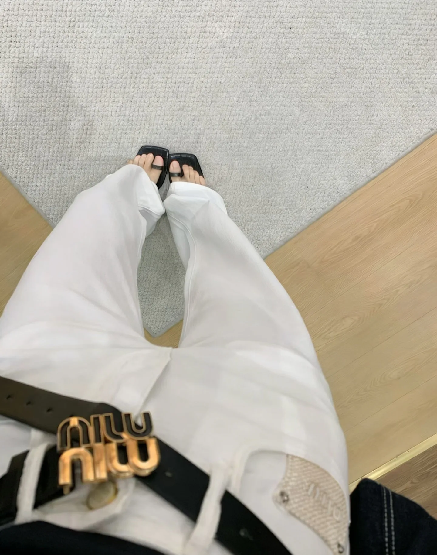 Джинсы Женские Miu Miu 11716711