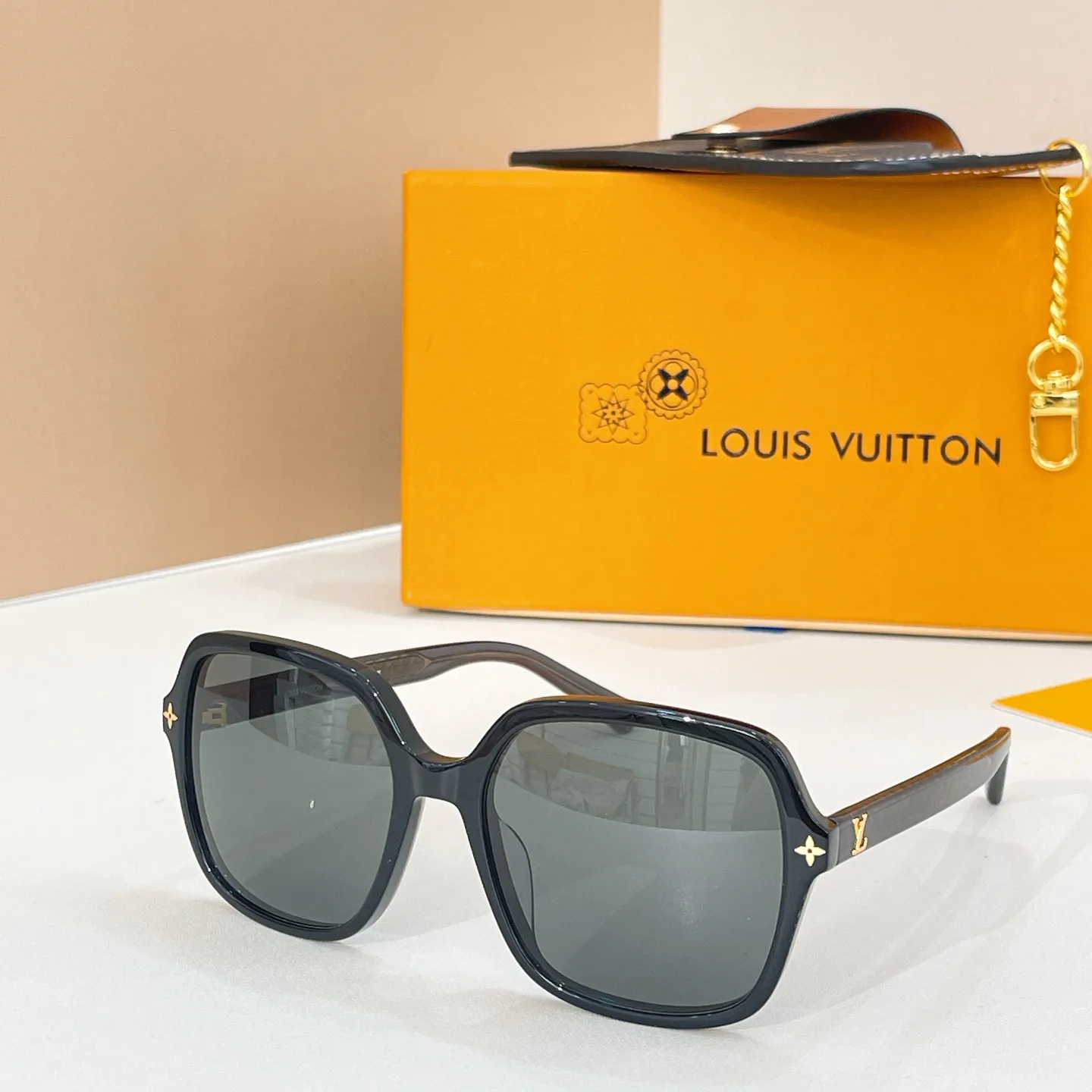 Очки Louis Vuitton 5037319