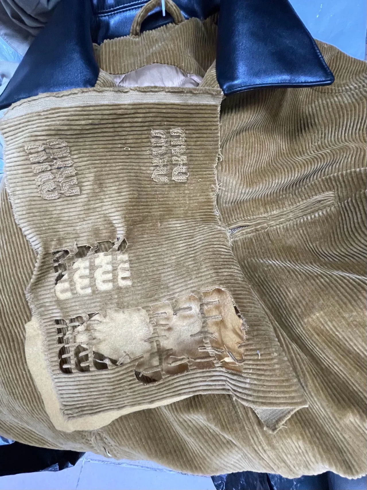 Куртки И Пуховики Женские Miu Miu 213154