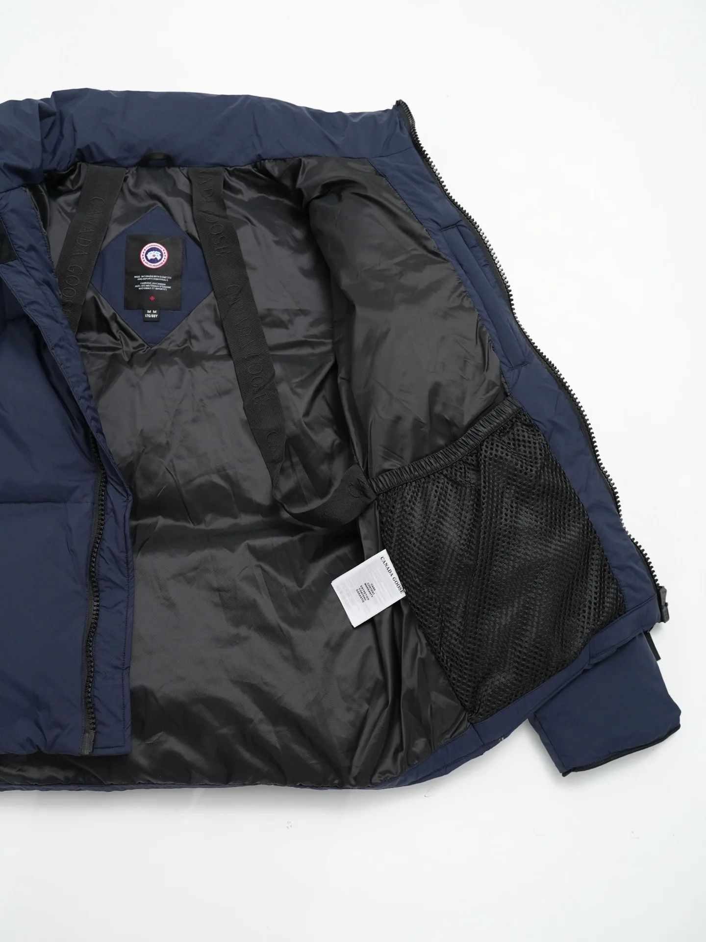 Куртки И Пуховики Мужские Canada Goose 1536069