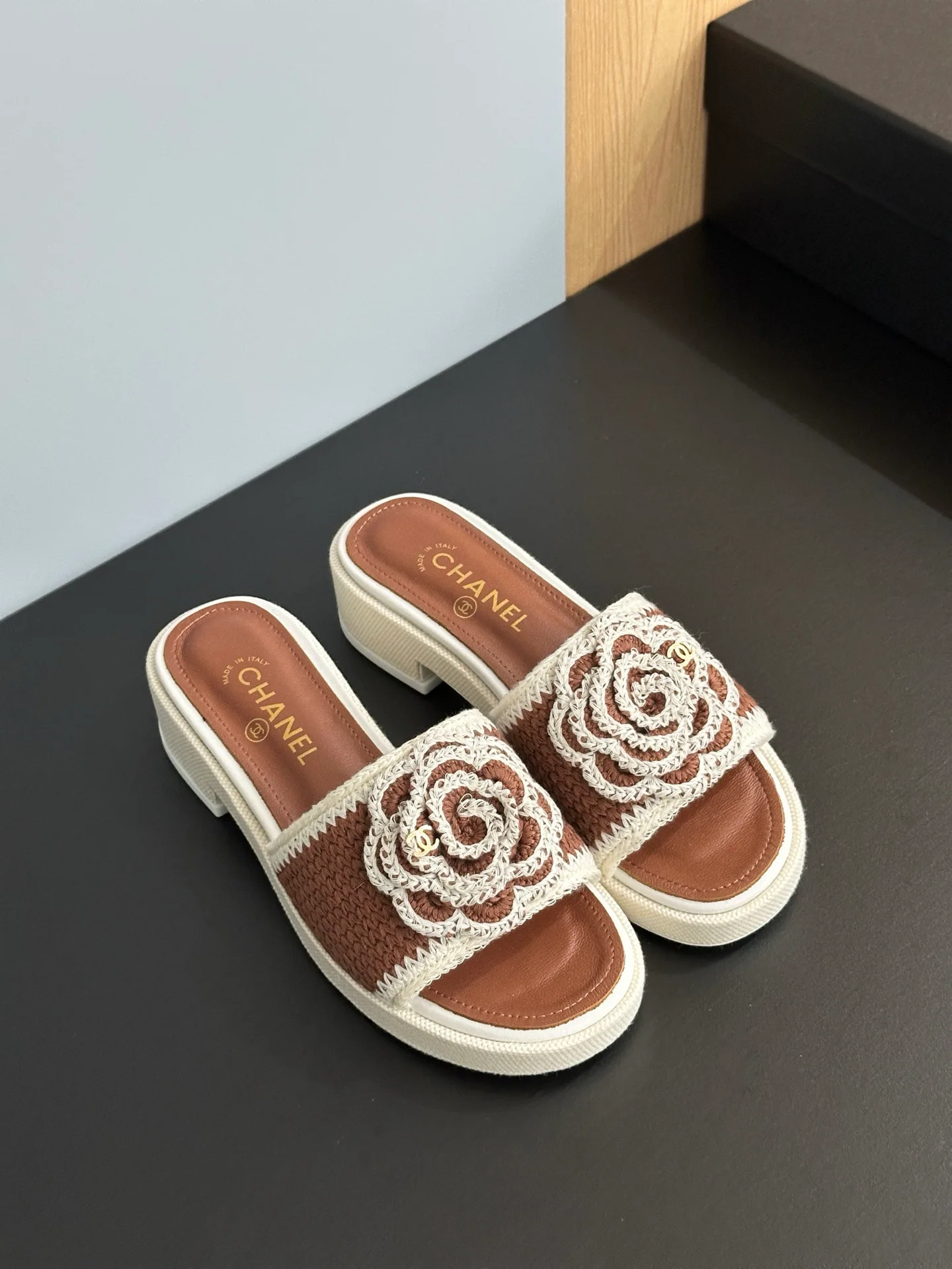 Шлепанцы Женские Chanel 492059
