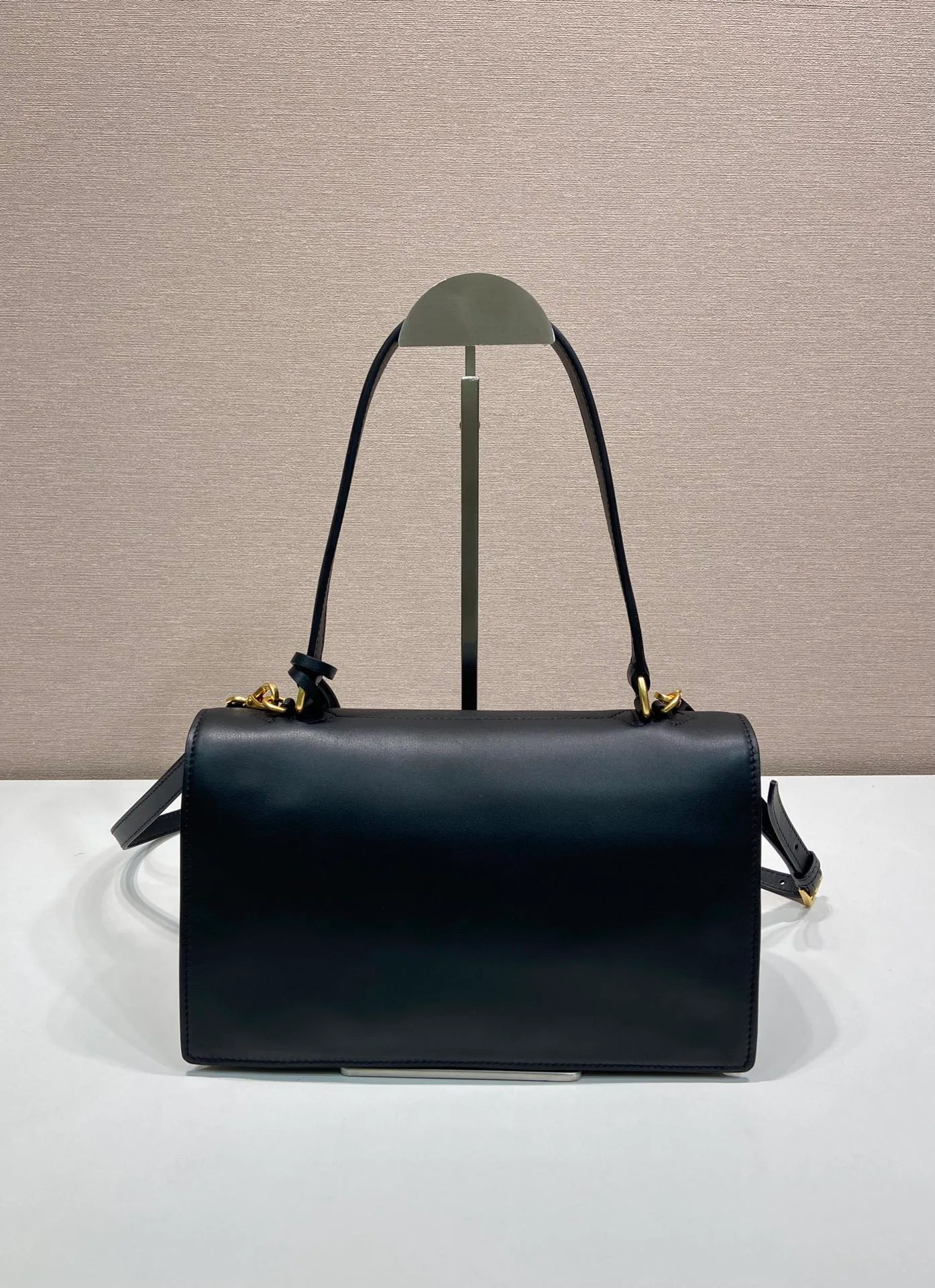 Классические Сумки Женские Prada 21342