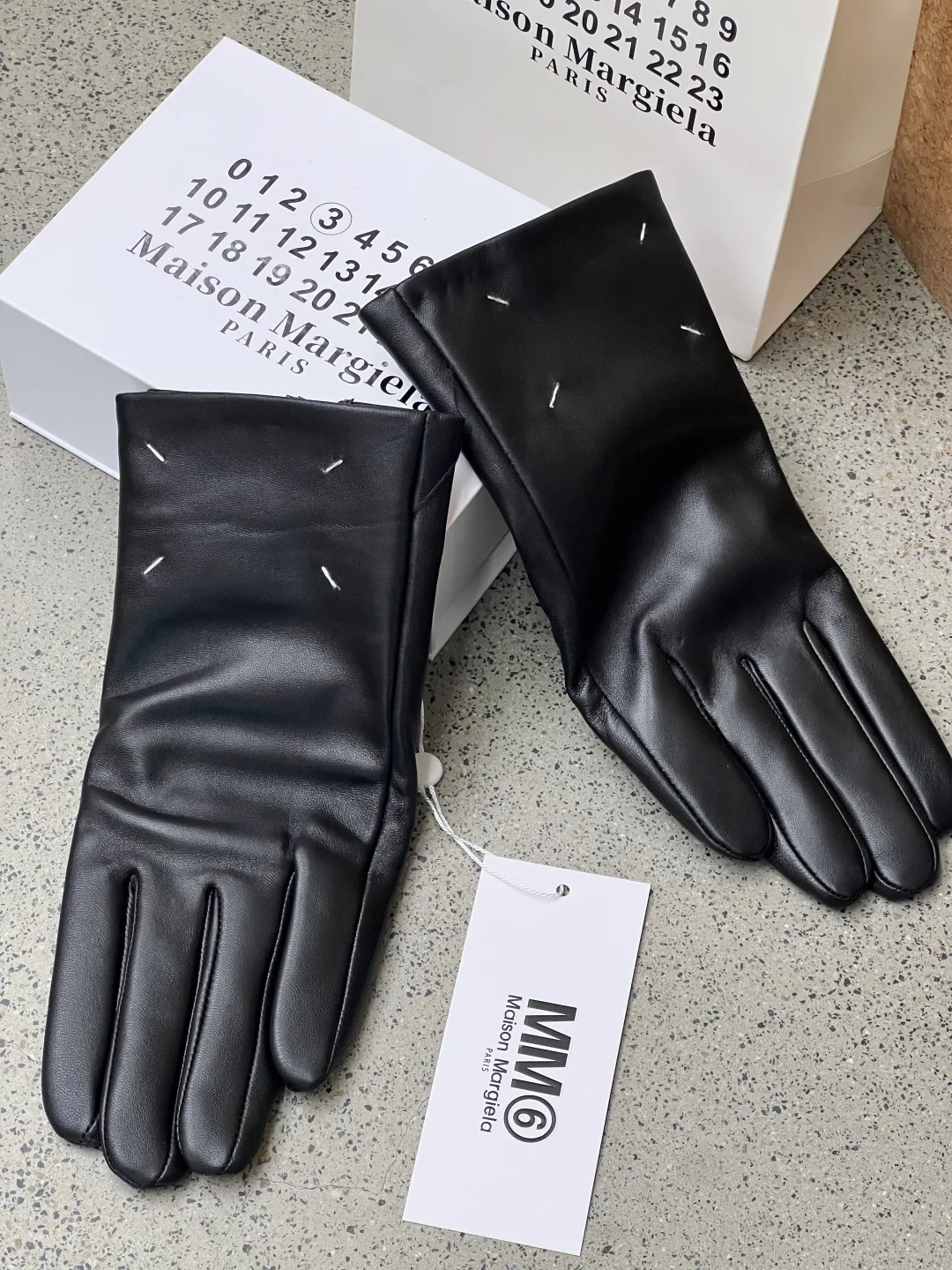 Перчатки Maison Margiela 602808