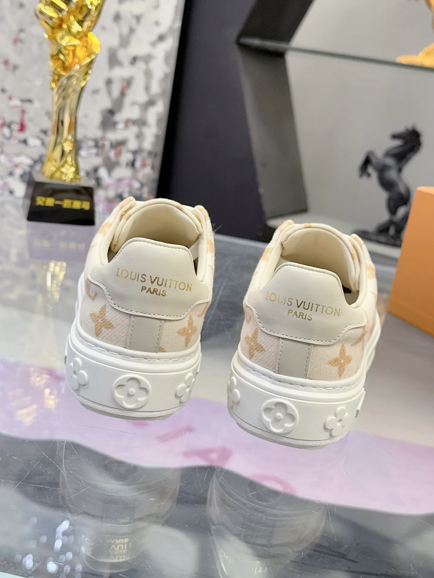 Кеды Женские Louis Vuitton 11674116