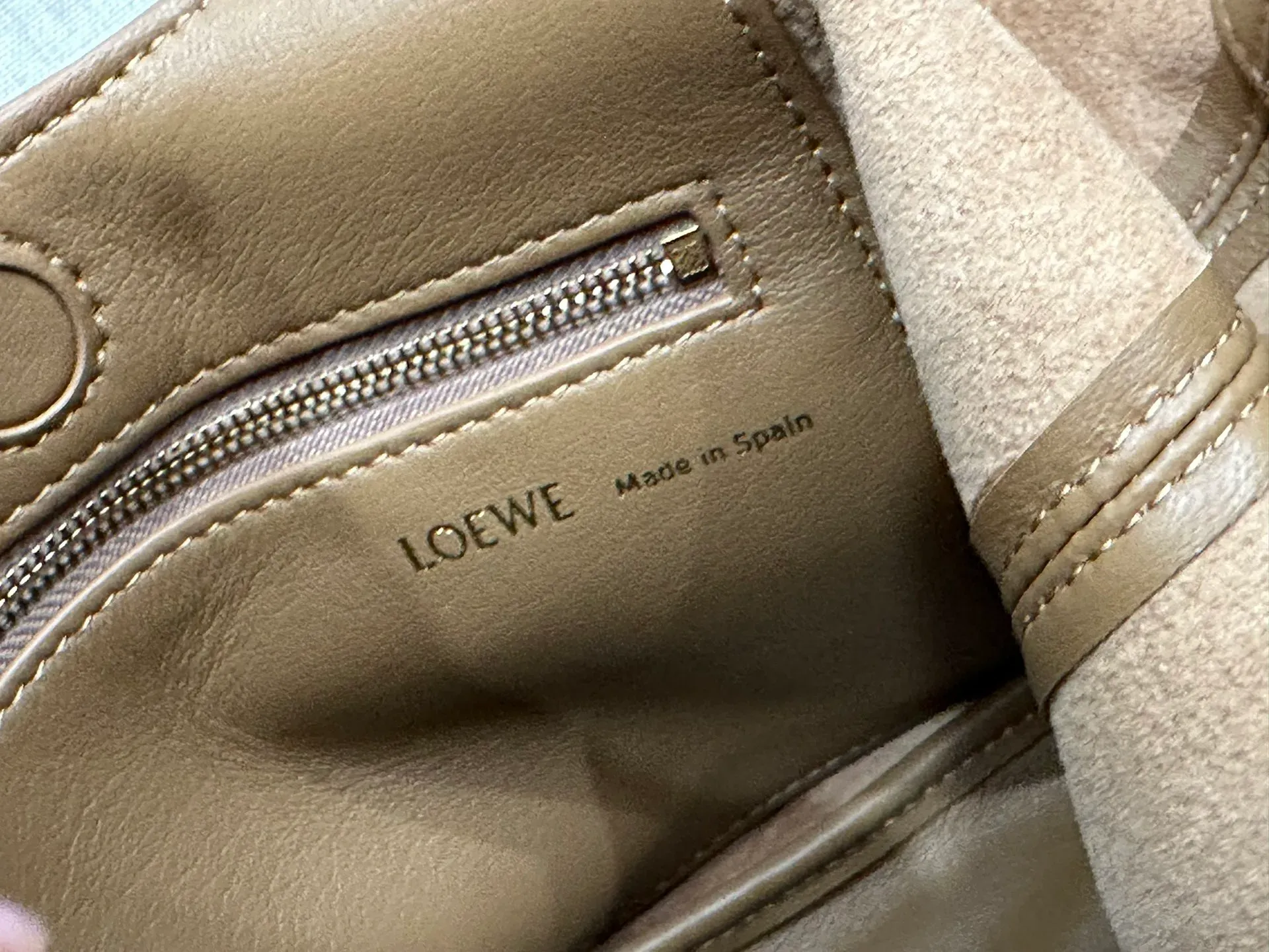 Клатчи Женские Loewe 690182