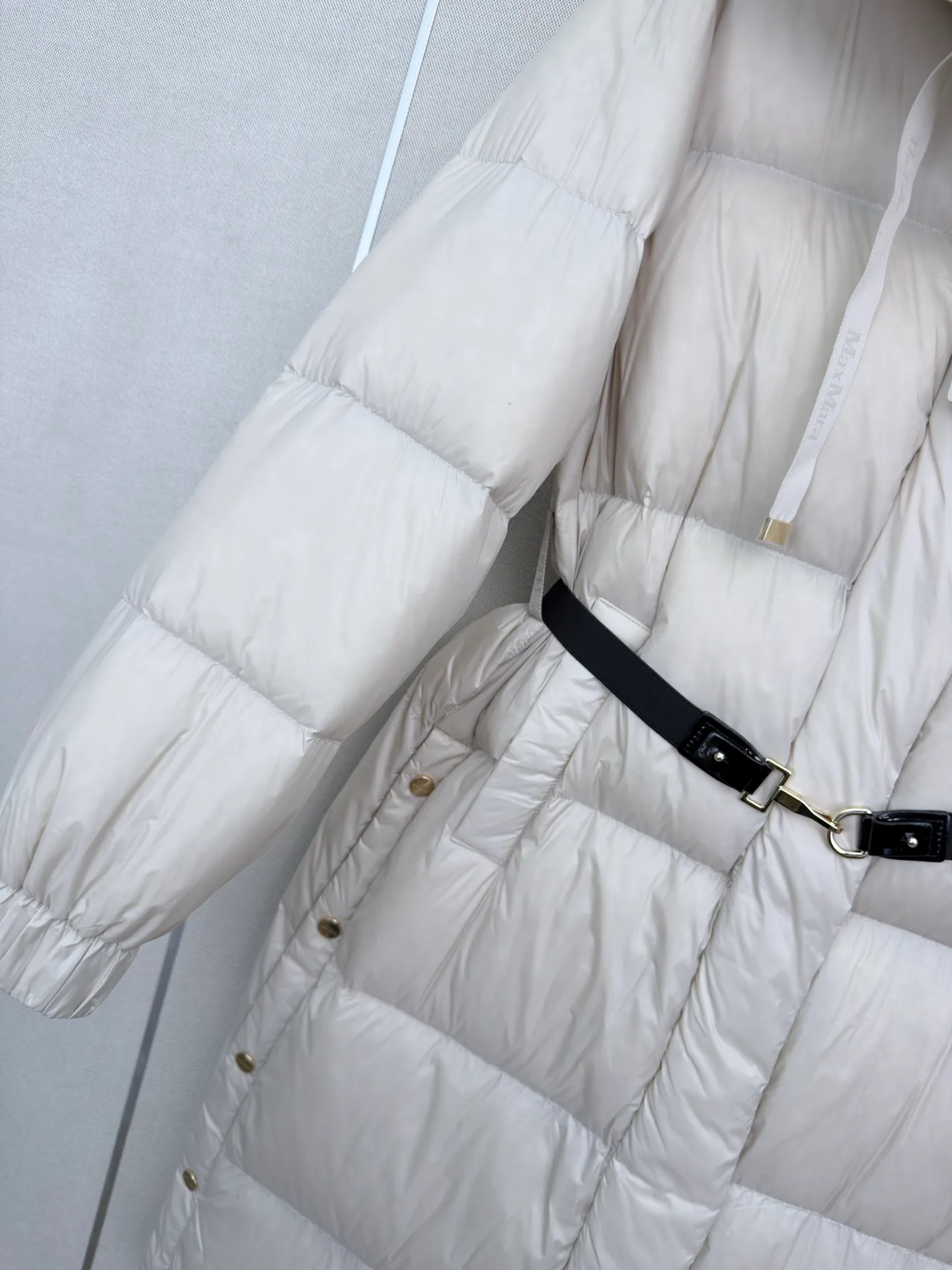 Куртки И Пуховики Женские Max Mara 18108883