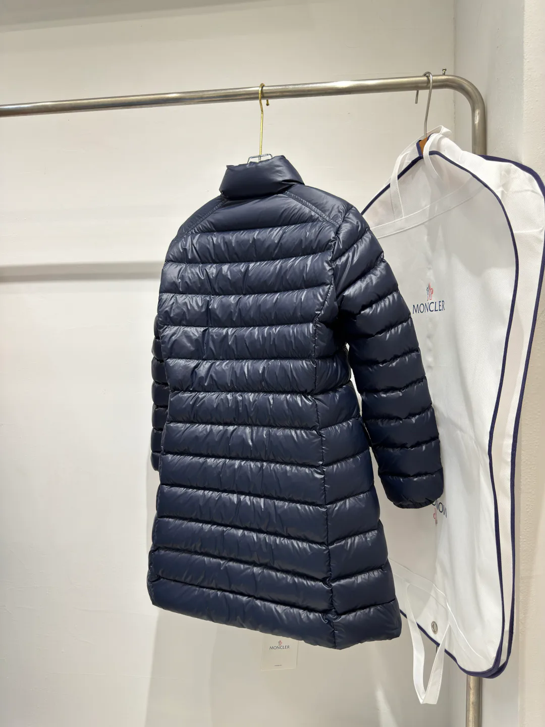 Куртки И Пуховики Женские Moncler 18690108