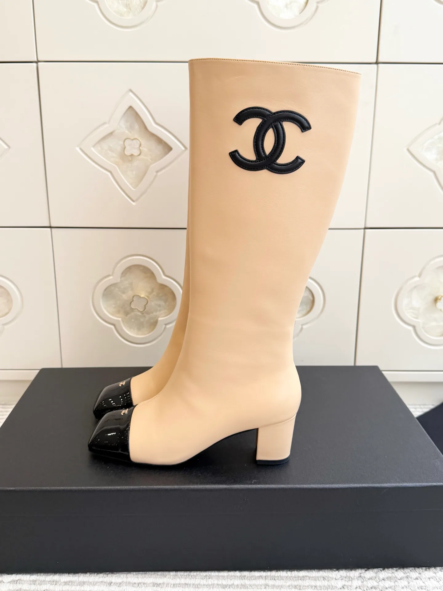 Сапоги Женские Chanel 18765728