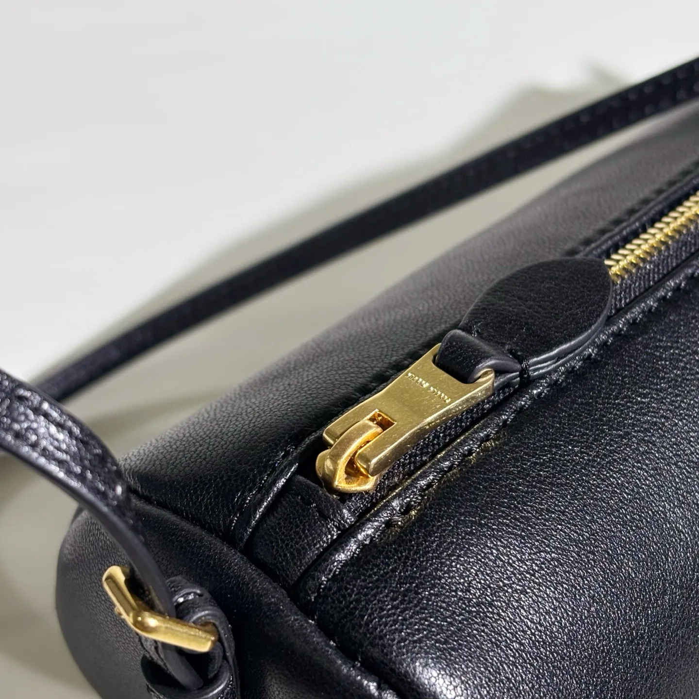 Сумки На Ремне Женские Miu Miu 12675846