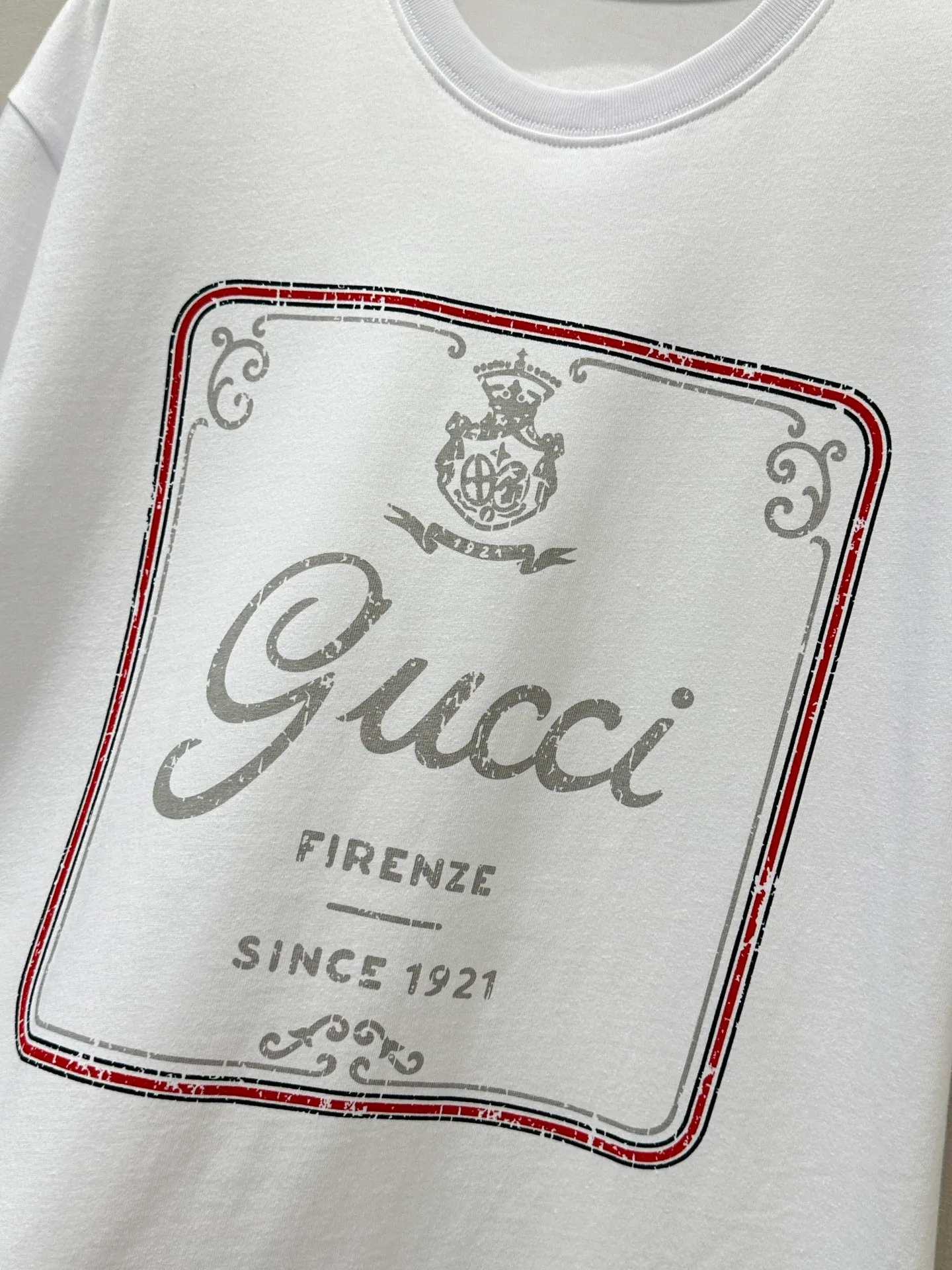 Футболки Женские Gucci 11943372
