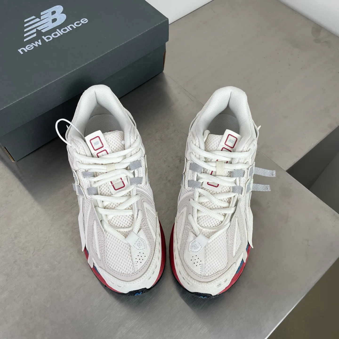 Кроссовки Женские New Balance 34105