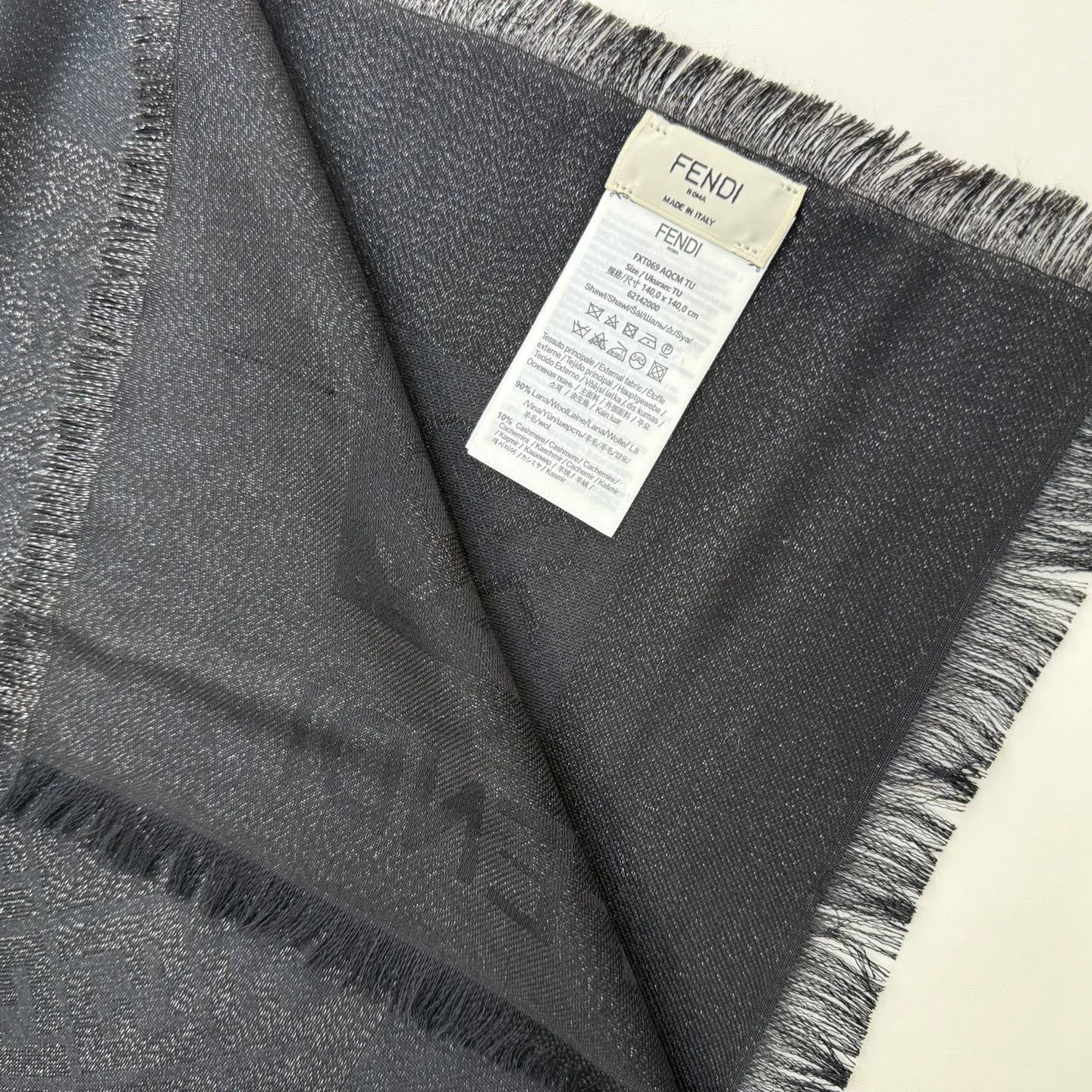 Шарфы Fendi 1880759