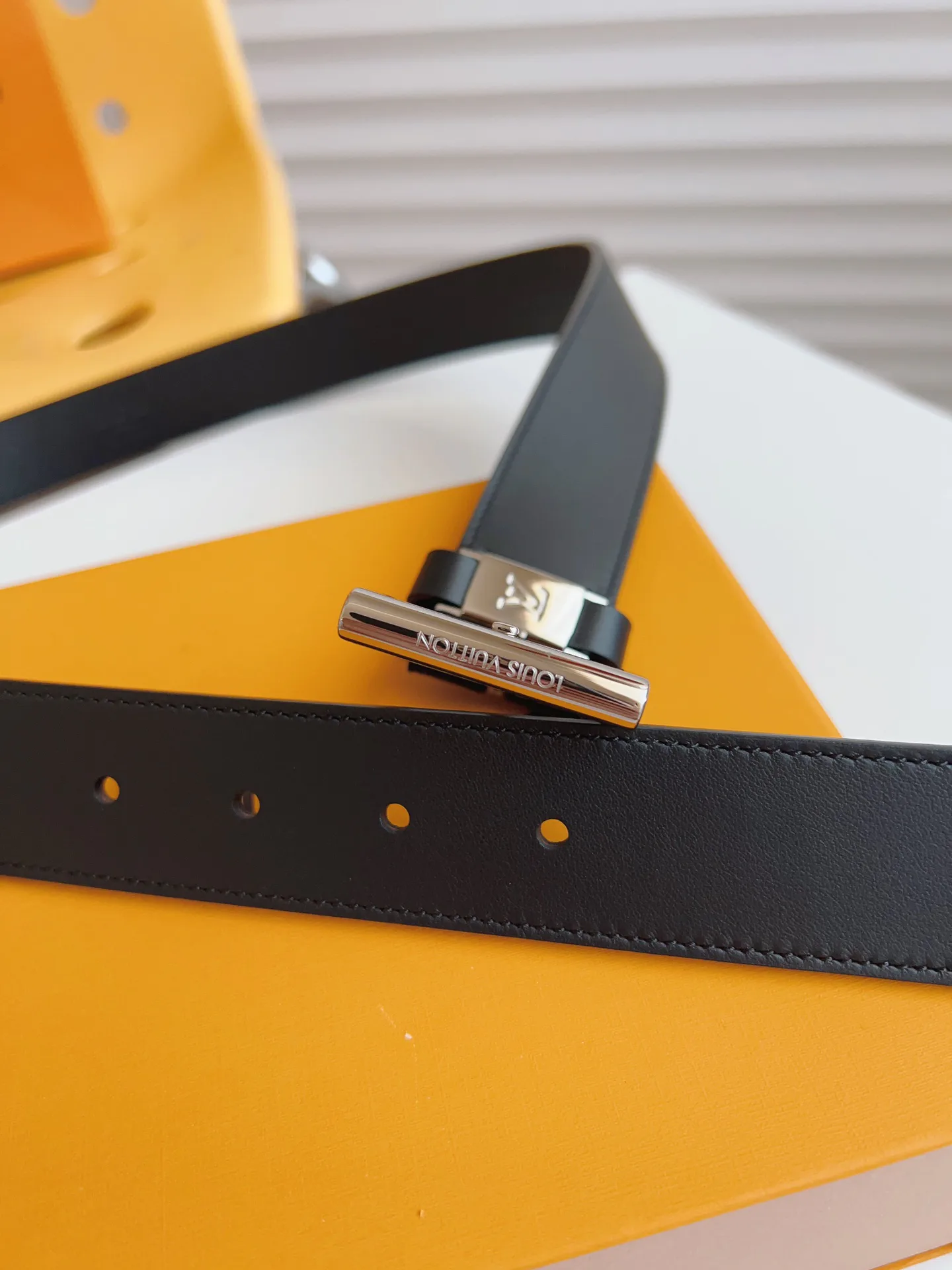 Ремни Louis Vuitton 14066092