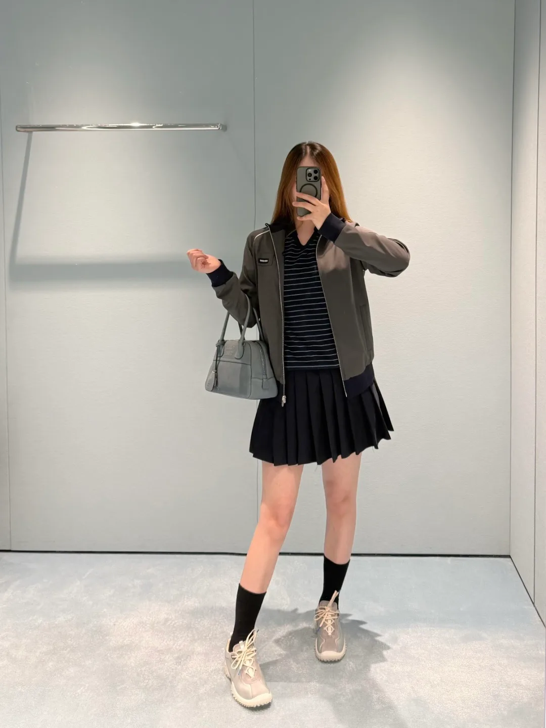 Куртки И Пуховики Женские Miu Miu 18746208