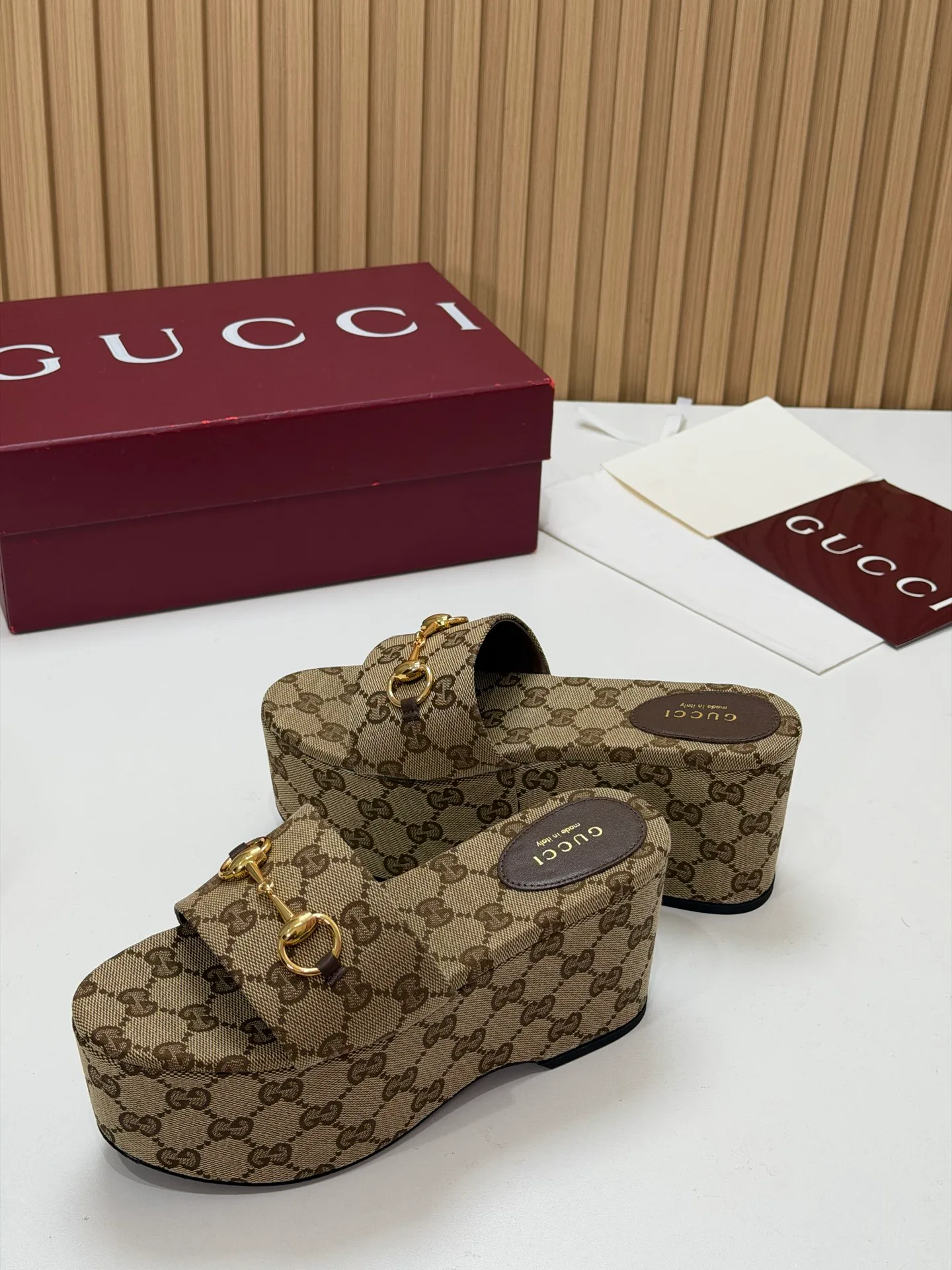 Босоножки Женские Gucci 17631673