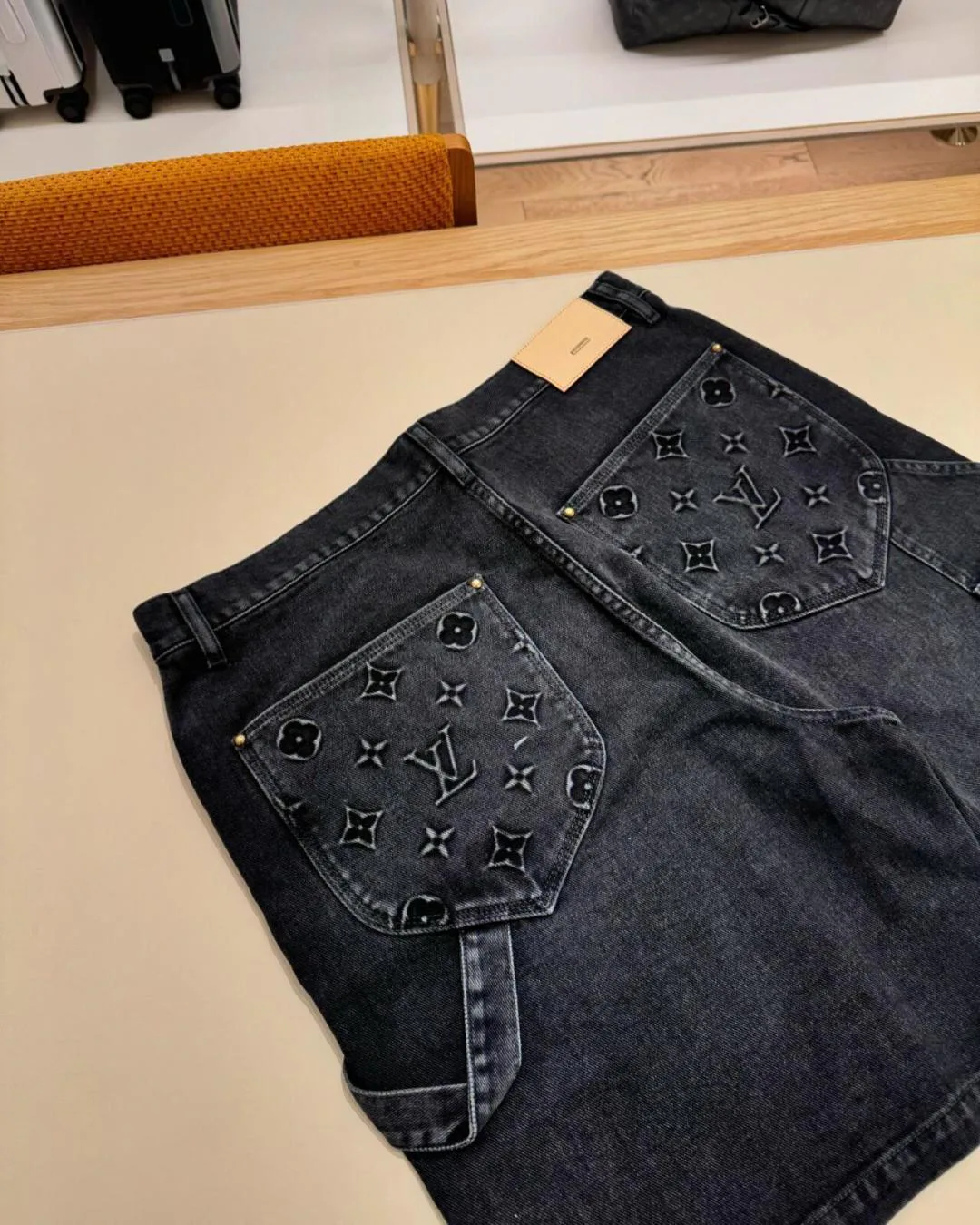 Шорты Мужские Louis Vuitton 13187797