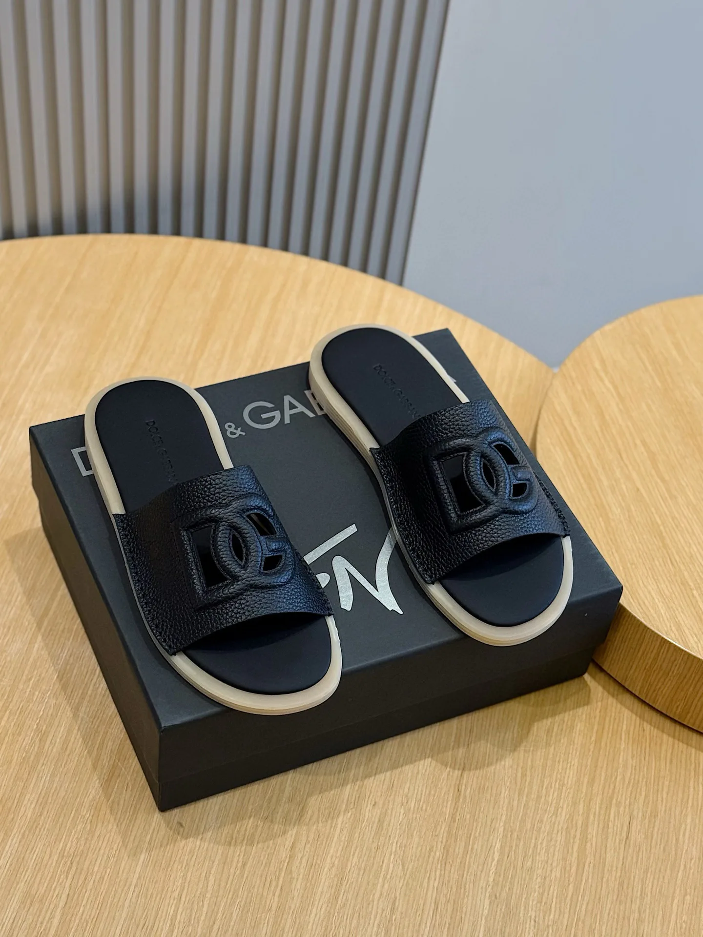 Шлепанцы Мужские Dolce & Gabbana 12768608