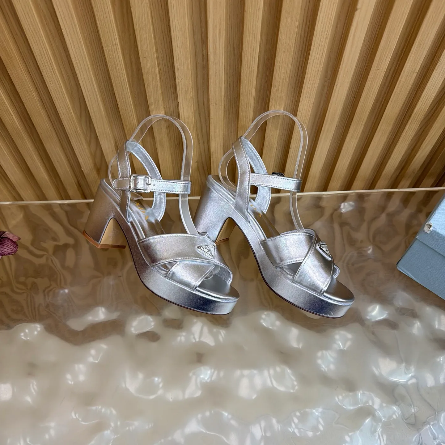 Босоножки Женские Prada 18170306