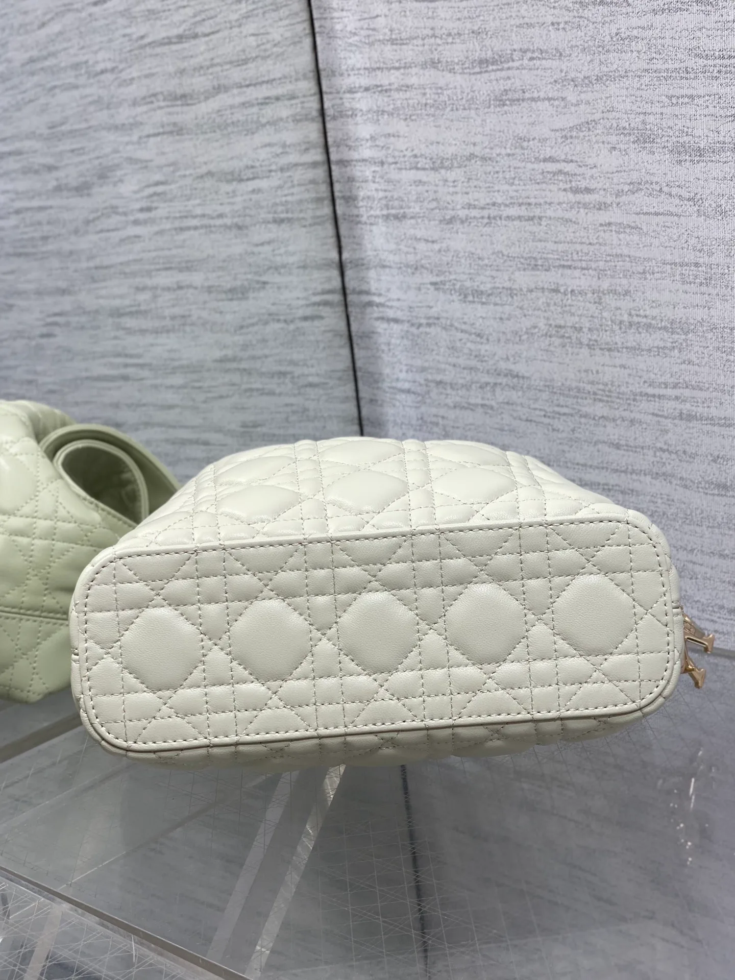 Классические Сумки Женские Christian Dior 18242109