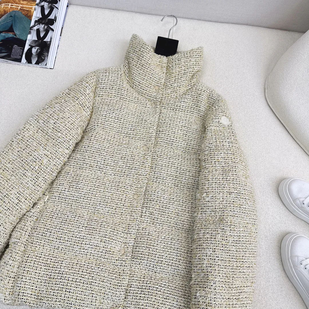 Куртки И Пуховики Женские Moncler 818900