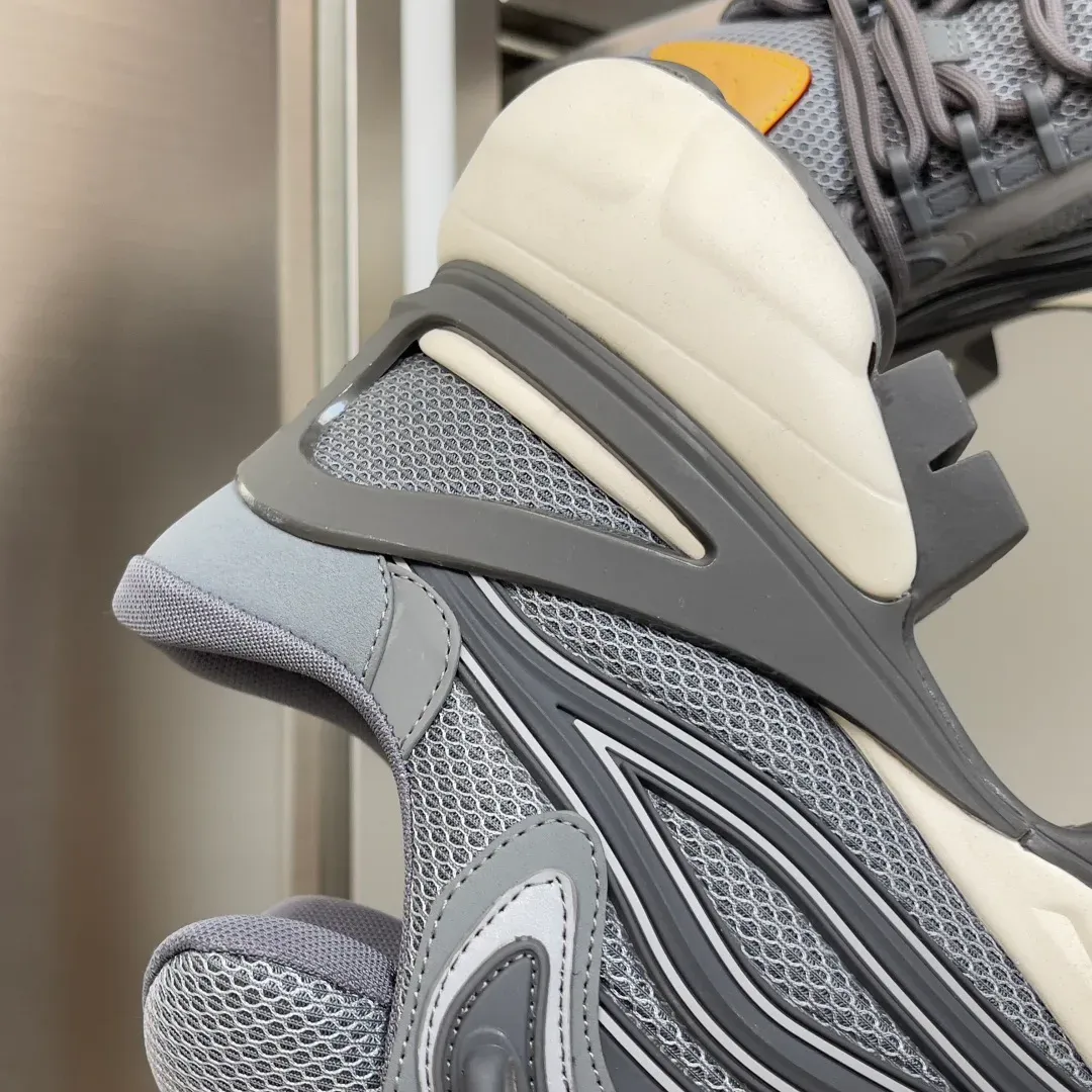 Кроссовки Мужские Louis Vuitton 931000