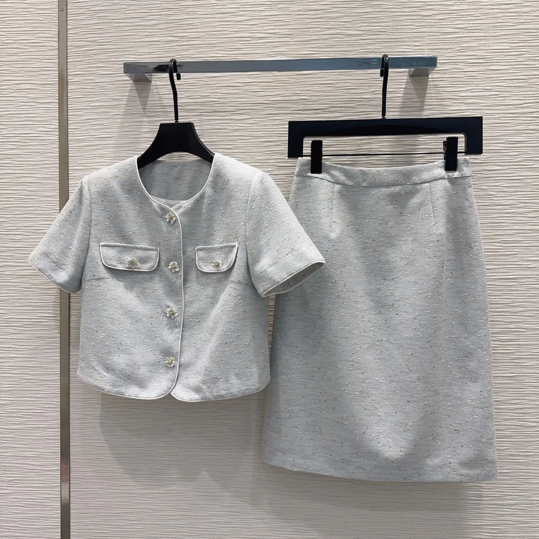 Костюмы Женские Chanel 11697239