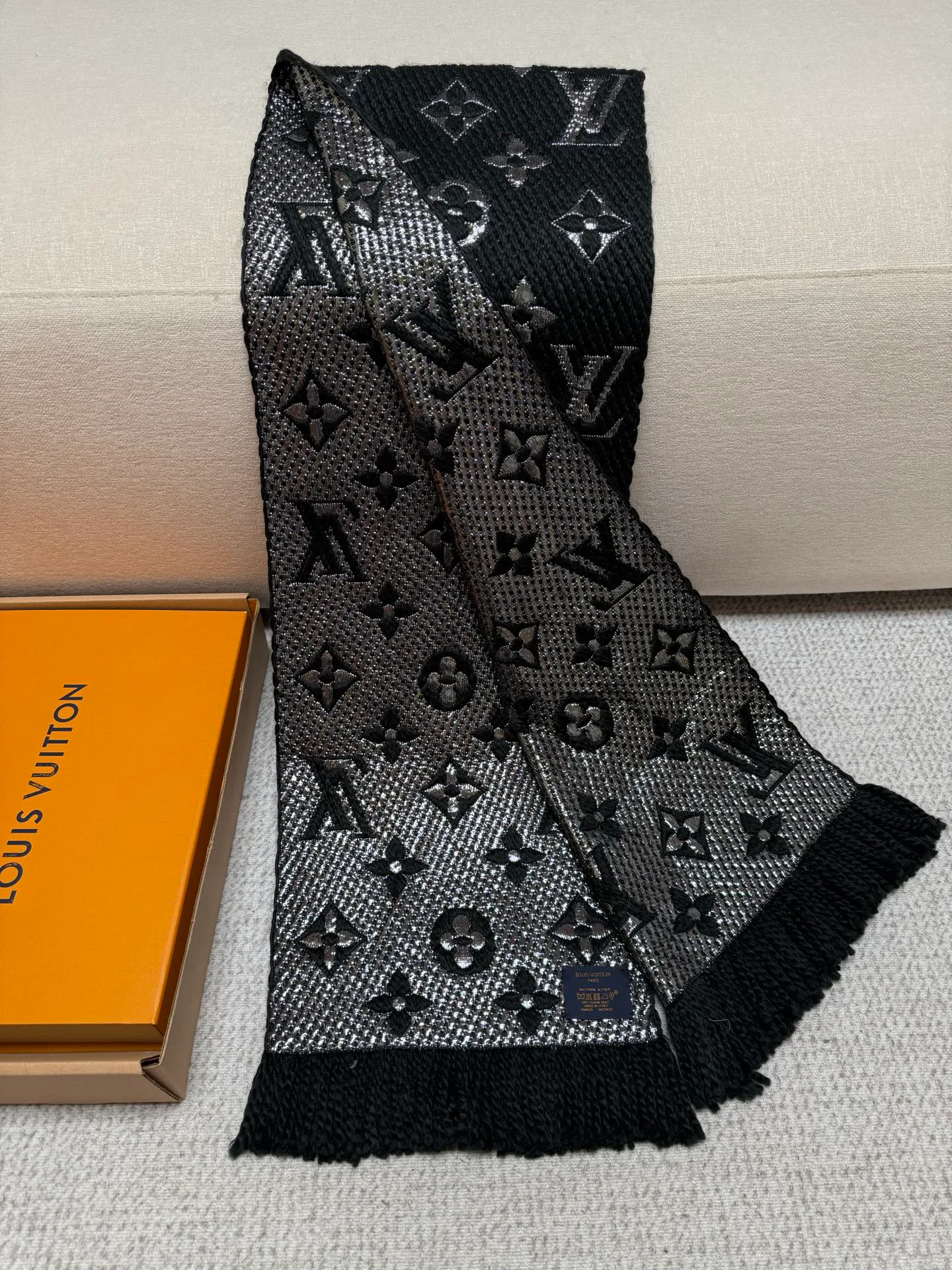 Шарфы Louis Vuitton 351388