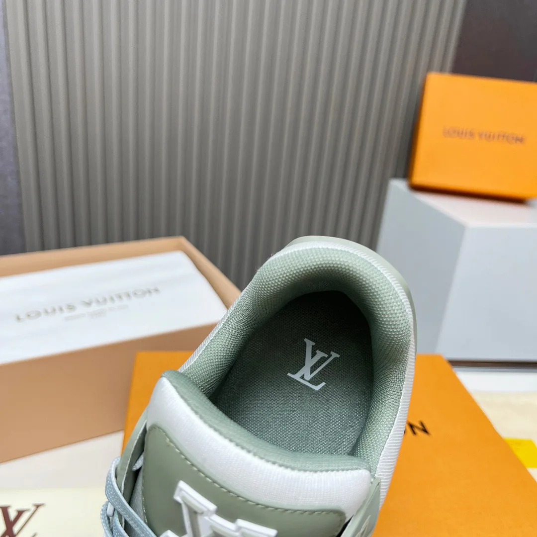 Кроссовки Женские Louis Vuitton 11707351