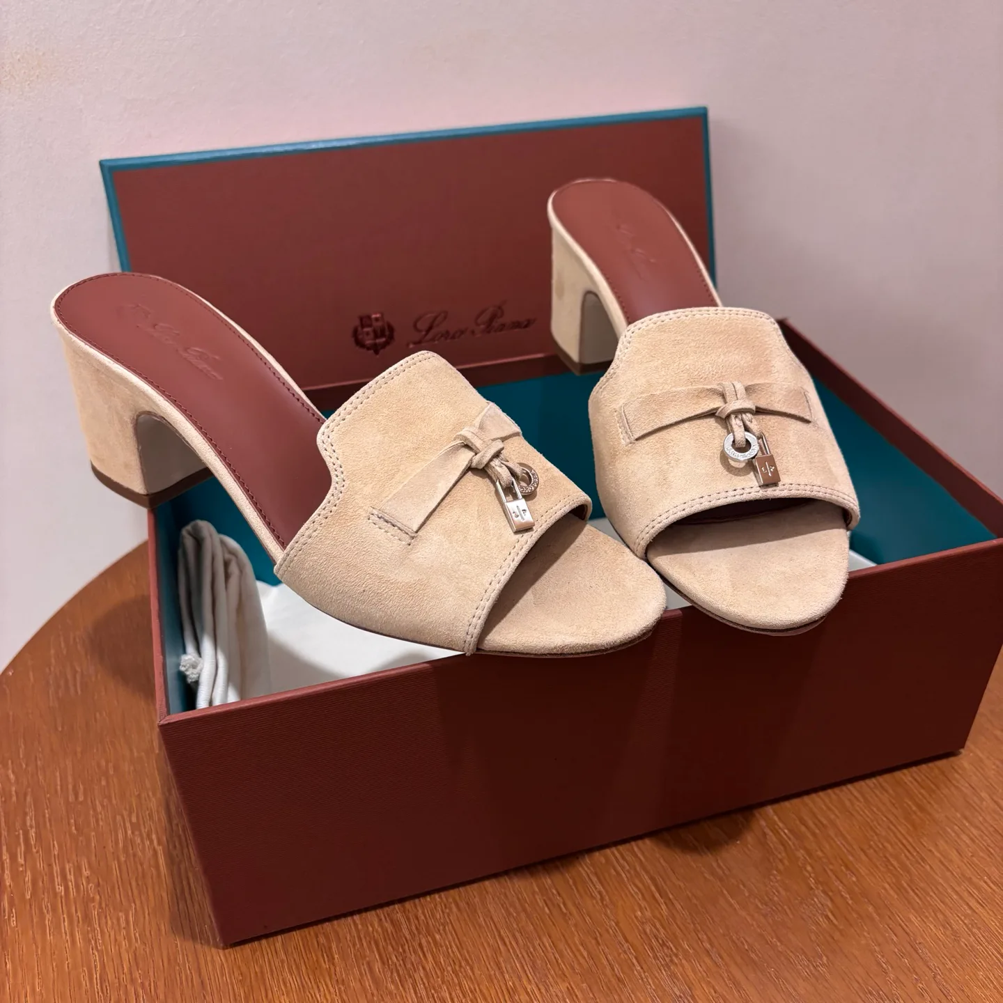 Босоножки Женские Loro Piana 3499318