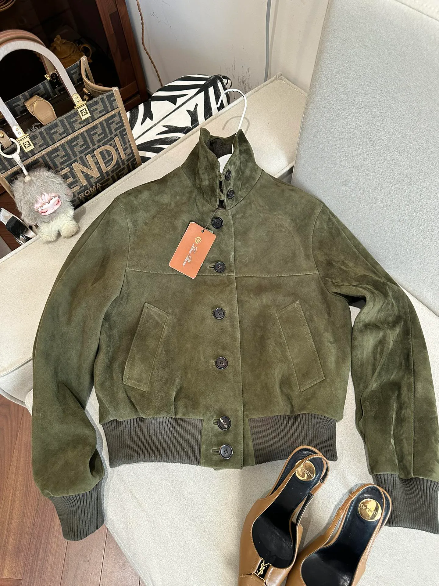 Кожаные Куртки И Дублёнки Женские Loro Piana 2992072