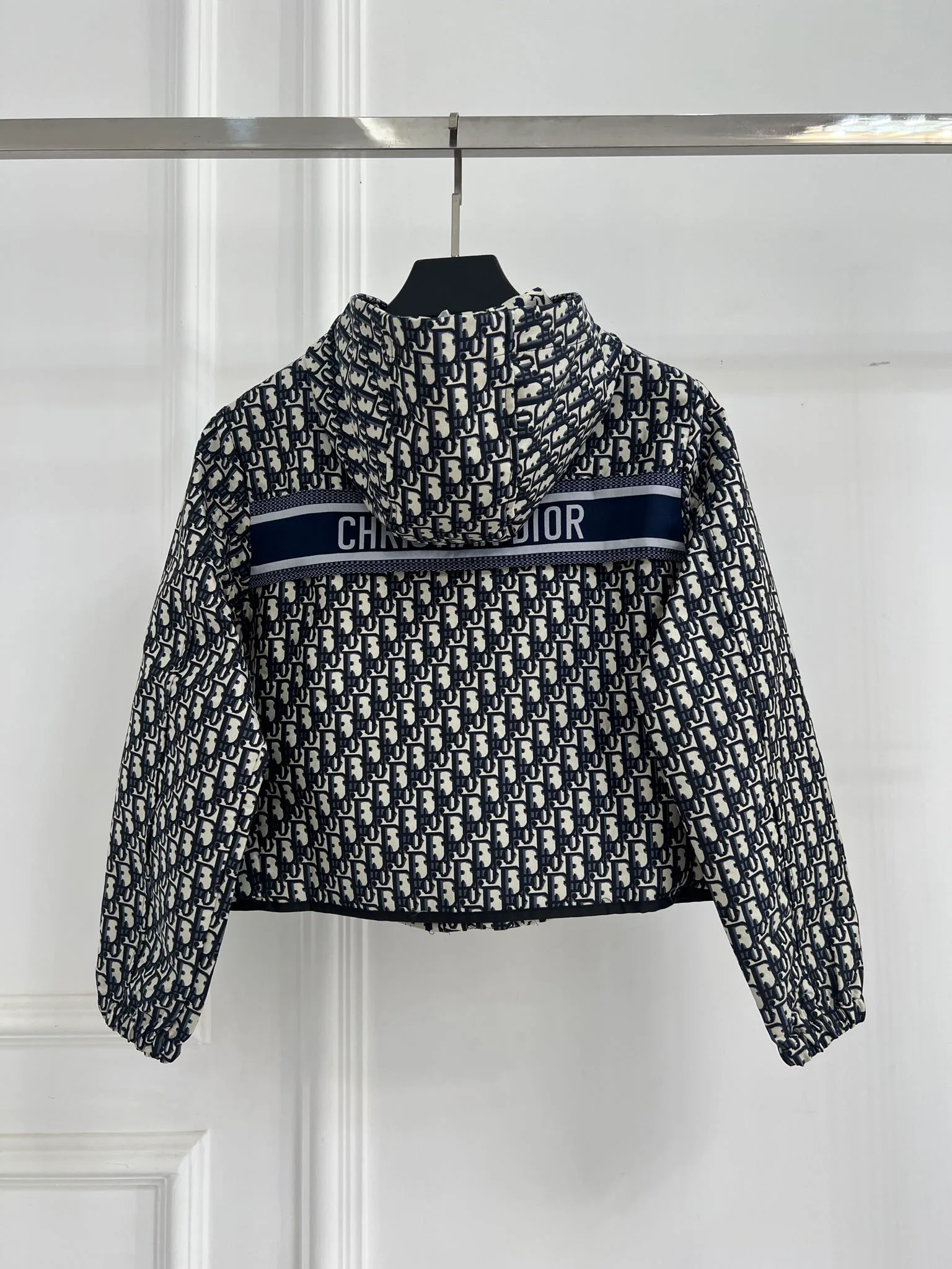 Куртки И Пуховики Женские Christian Dior 18885448