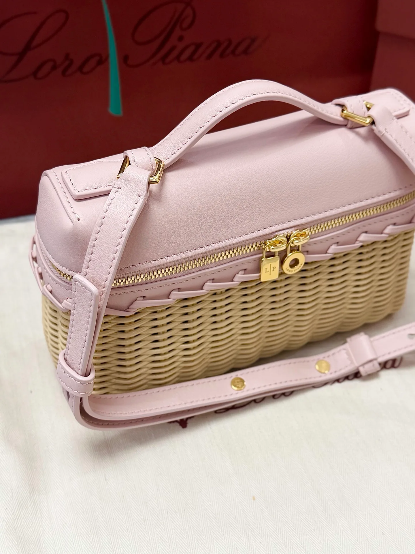 Классические Сумки Женские Loro Piana 17565026