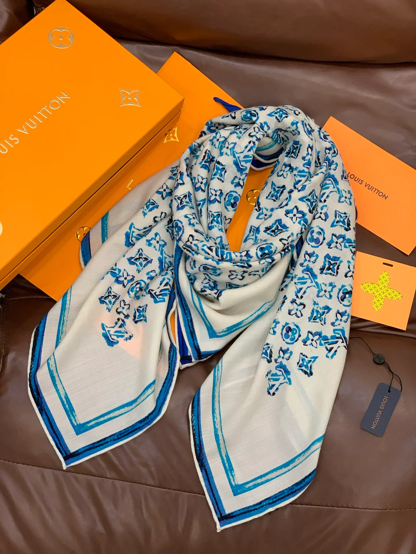 Шарфы Louis Vuitton 318426