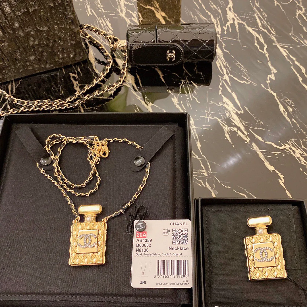 Платки Chanel 1861346