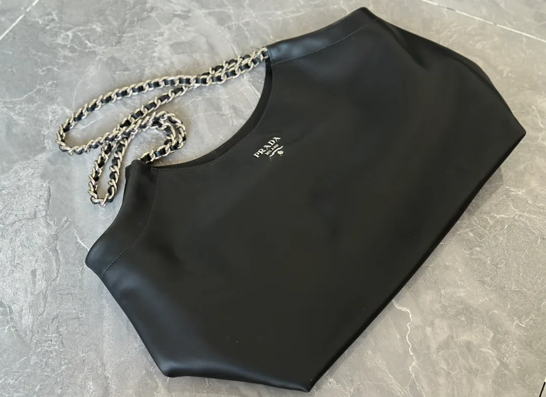 Классические Сумки Женские Prada 11480453