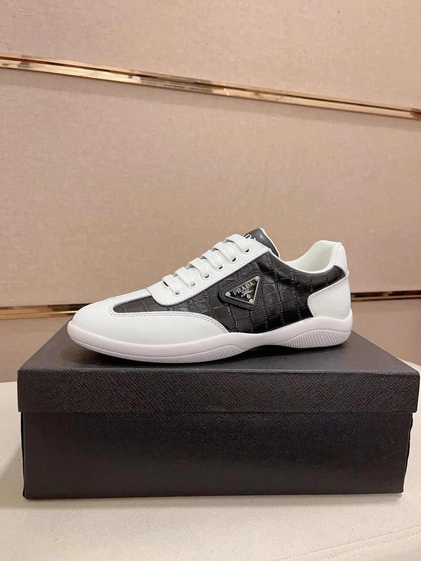 Кроссовки Мужские Prada 1062375